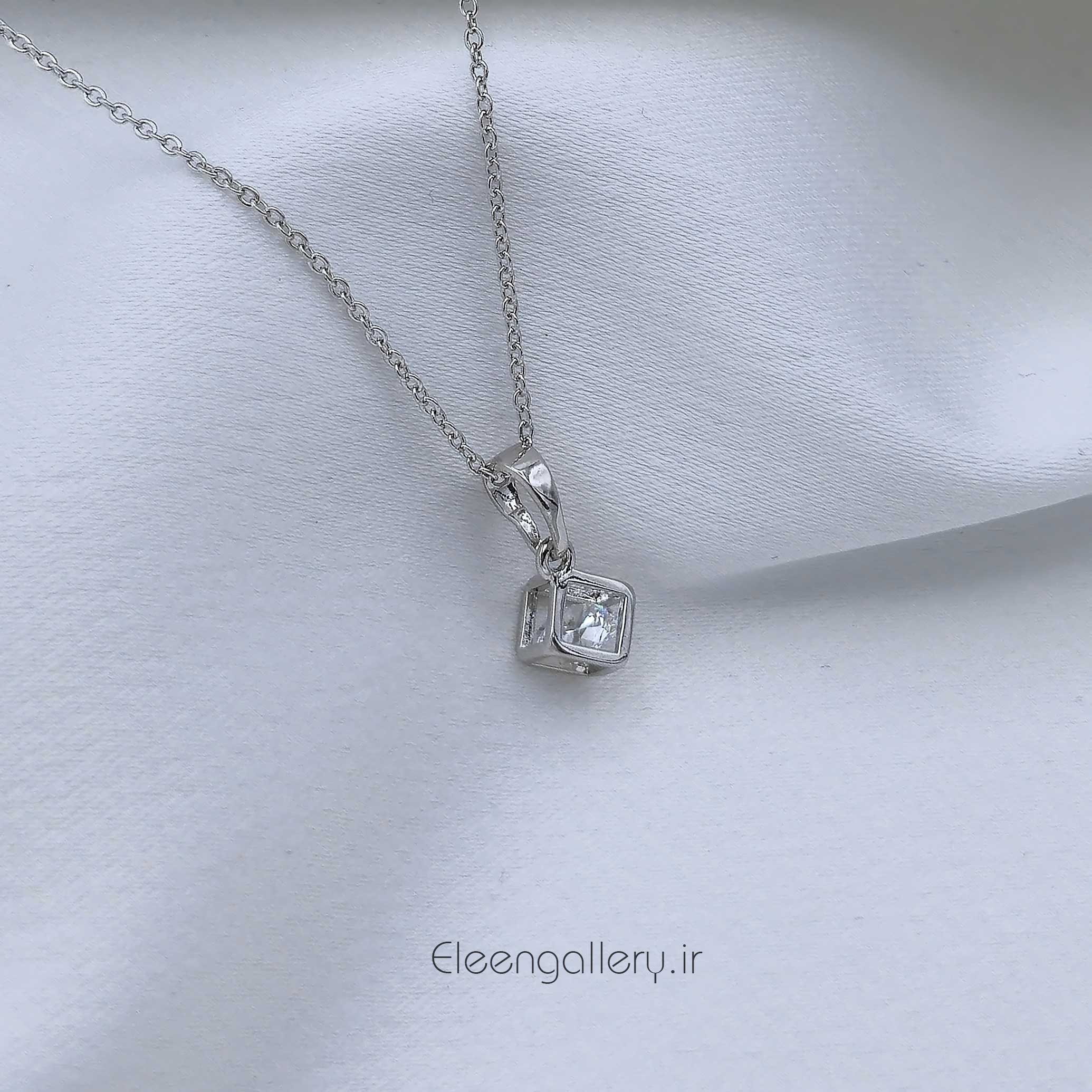 پلاک گردنبند زنانه مکعبی ژوپینگ E-0781